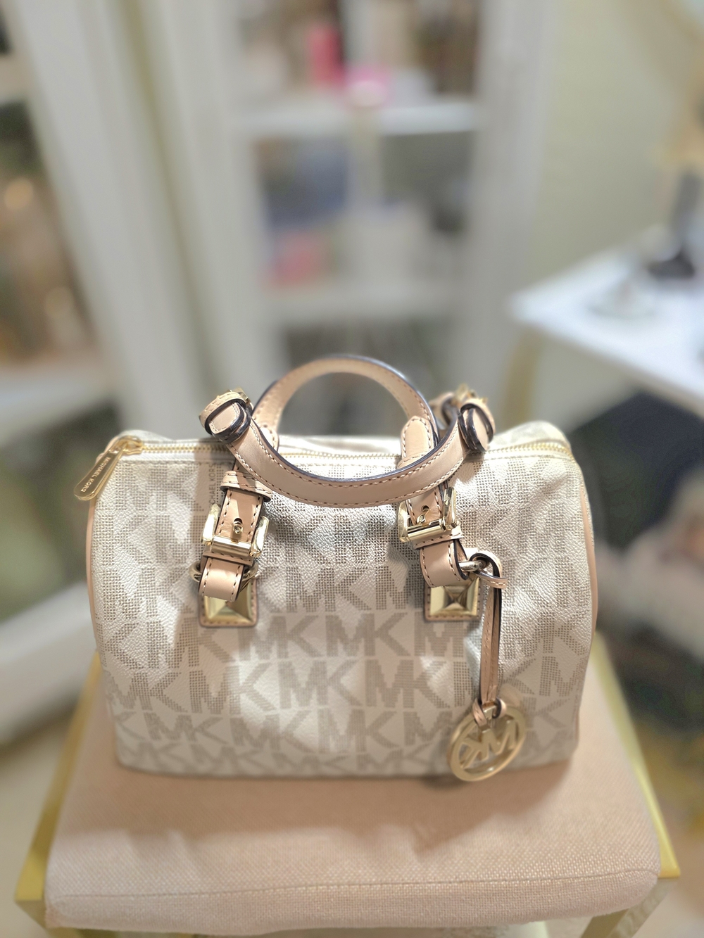 Michael Kors Speedy Cream/Beige Signature MK Satchel - Picture 6 of 12